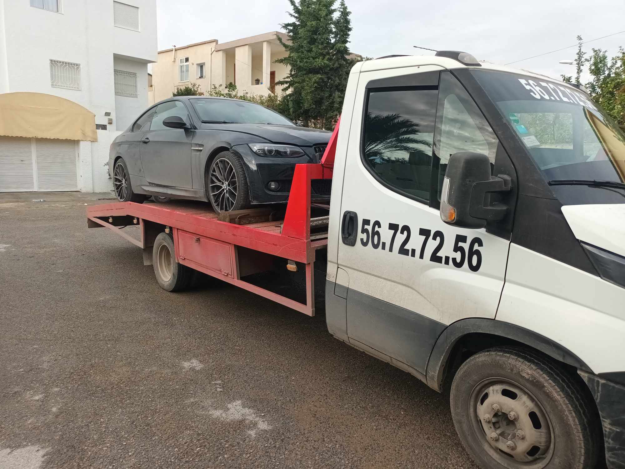 Service de remorquage d'urgence