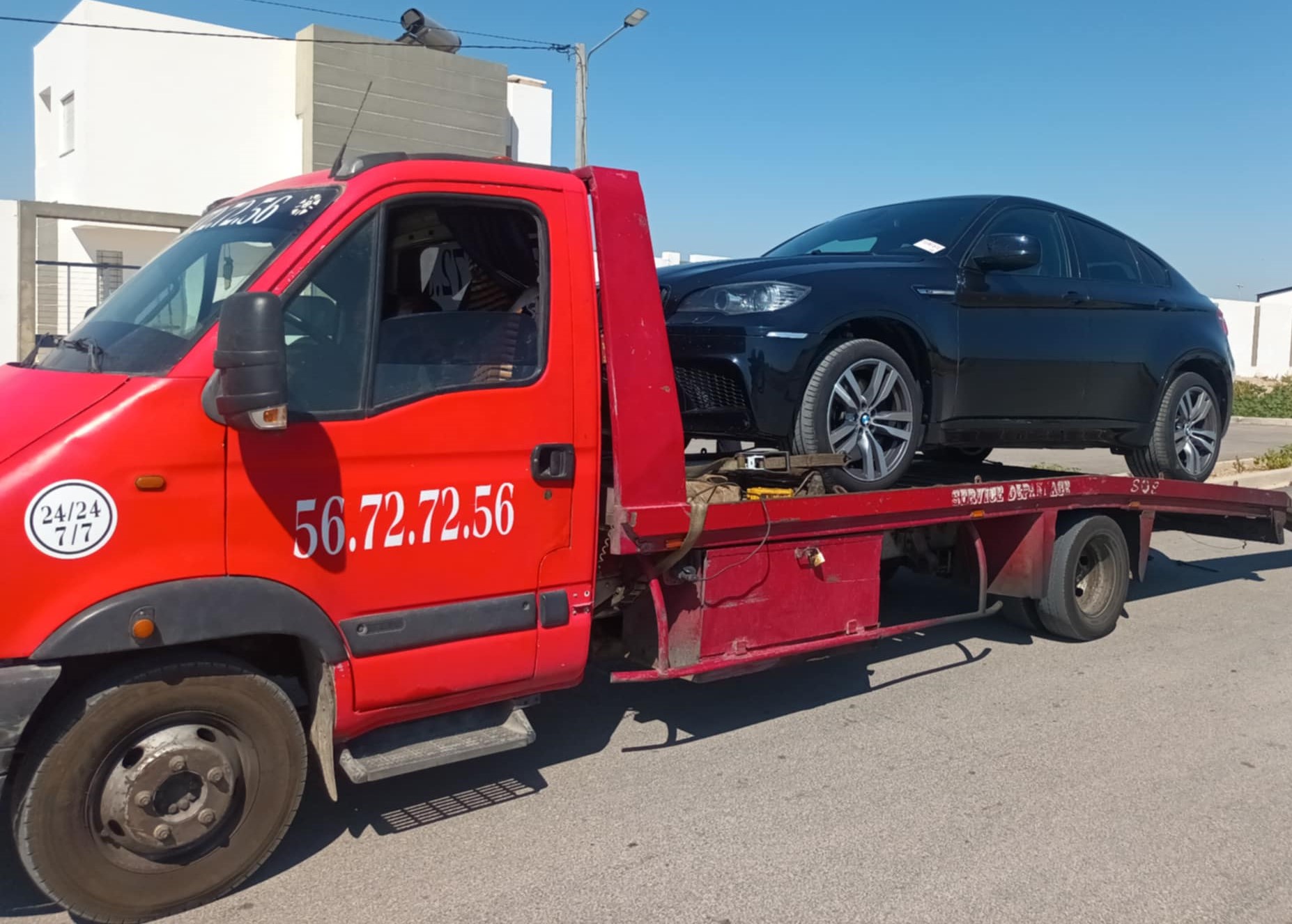 Service de remorquage d'urgence