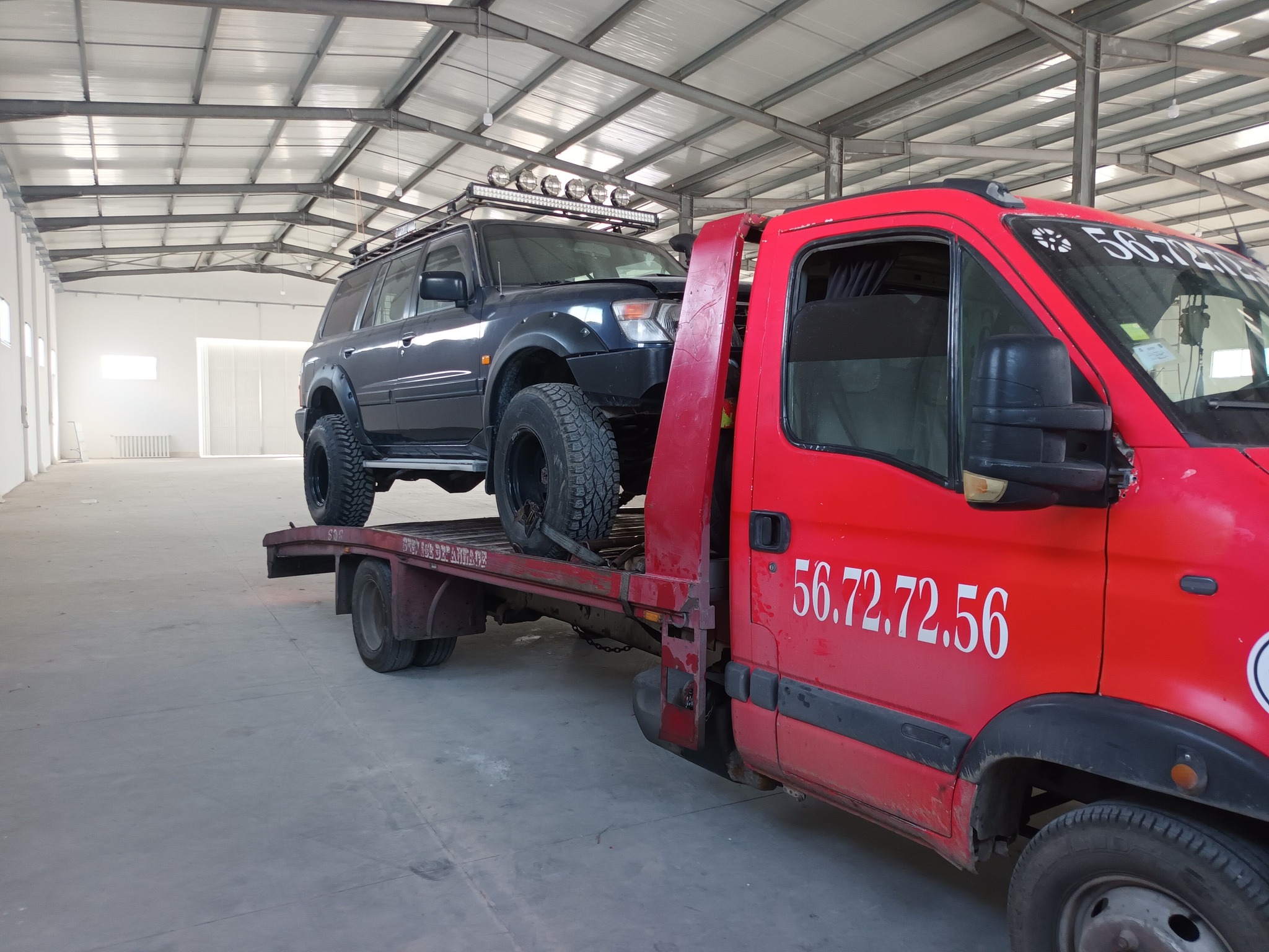 Service de remorquage d'urgence